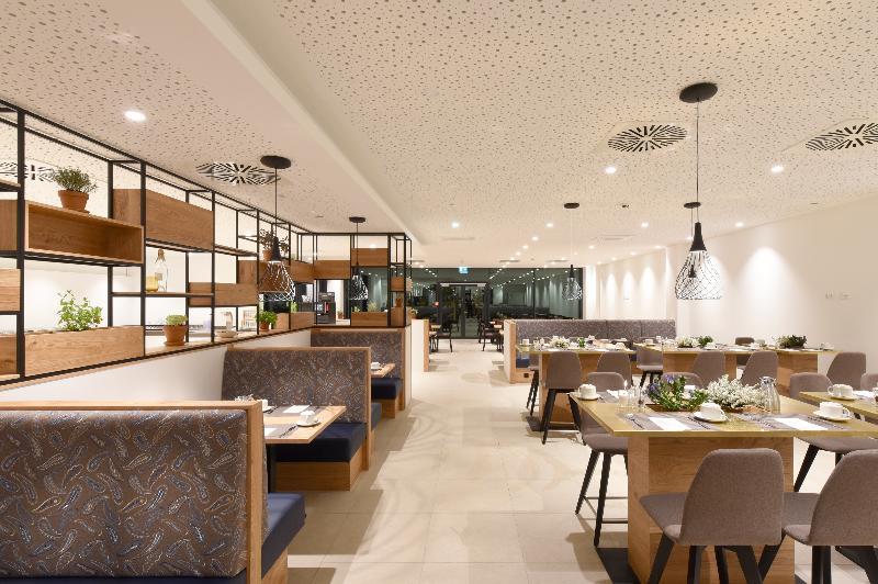 Wyndham Garden Messe 4* Múnich